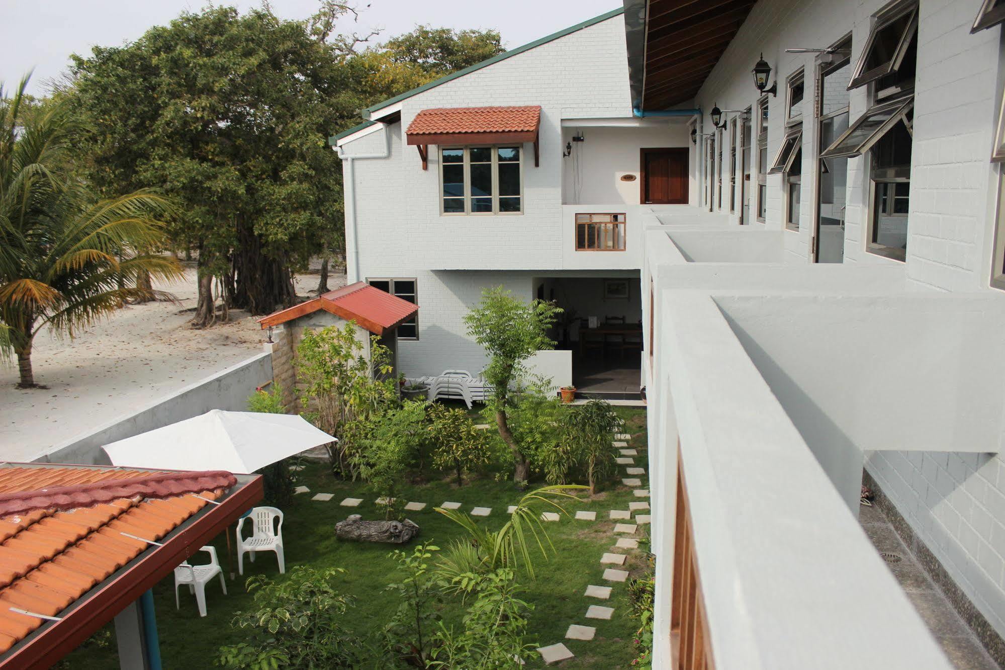 Cerulean View Residence Hanimaadhoo Island Exterior foto